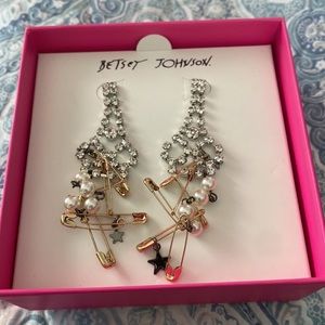New Betsey Johnson Safety Pin Chandelier Earrings